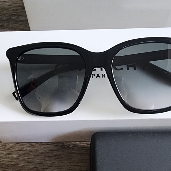 Givenchy Gradient Rectangle Sunglasses - Picture 3 of 8
